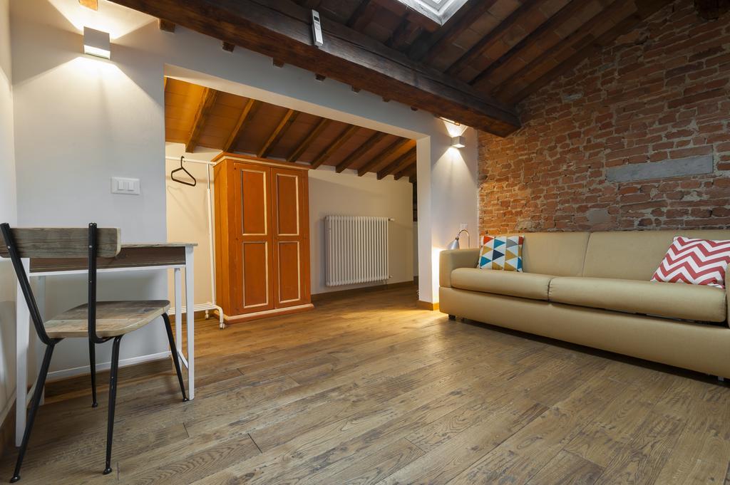 Poet'S Santo Spirito Apt. Apartment Firenze Bagian luar foto