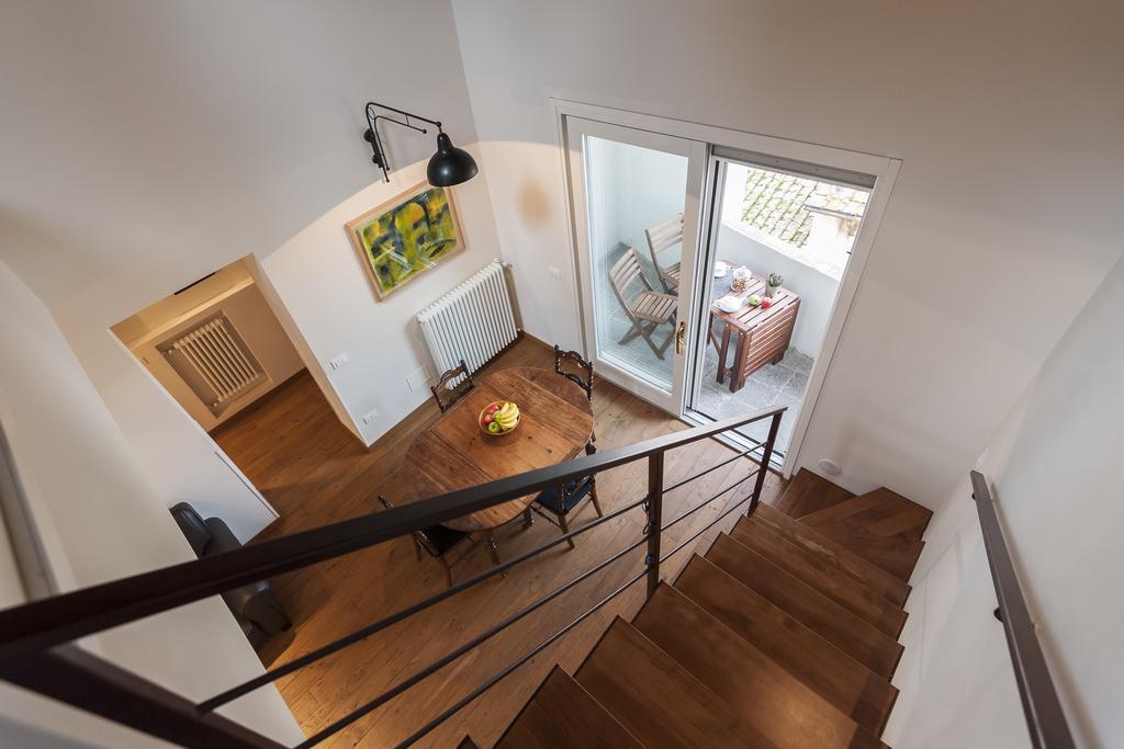Poet'S Santo Spirito Apt. Apartment Firenze Bagian luar foto